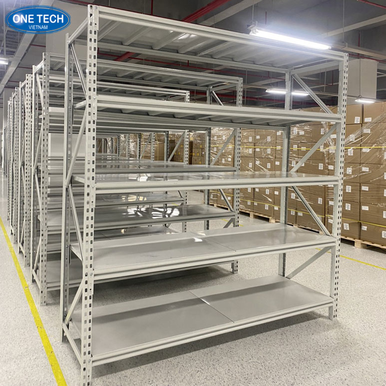 Giải pháp kệ trung tải tối ưu cho kho phụ tùng cơ khí Hệ thống kệ trung tải lưu trữ phụ tùng cơ khí trong kho gọn gàng và khoa học