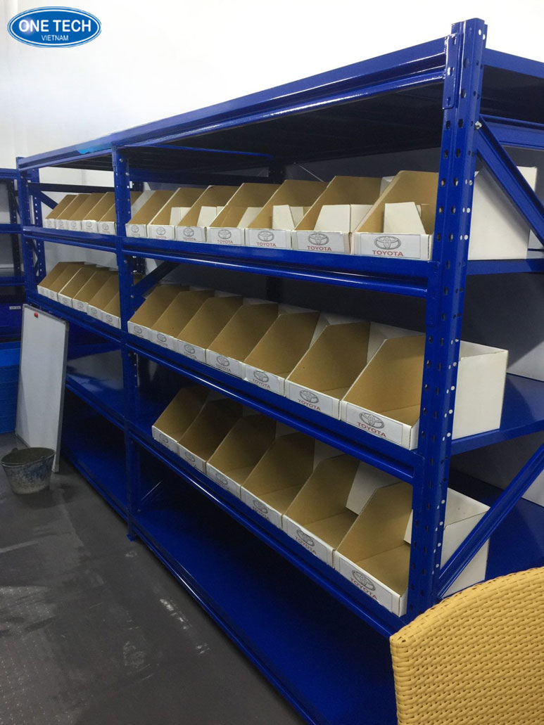 Kệ trung tải phụ tùng cơ khí - Giải pháp lưu trữ chuyên nghiệp Kệ trung tải lưu trữ phụ tùng cơ khí, bố trí khoa học trong kho công nghiệp