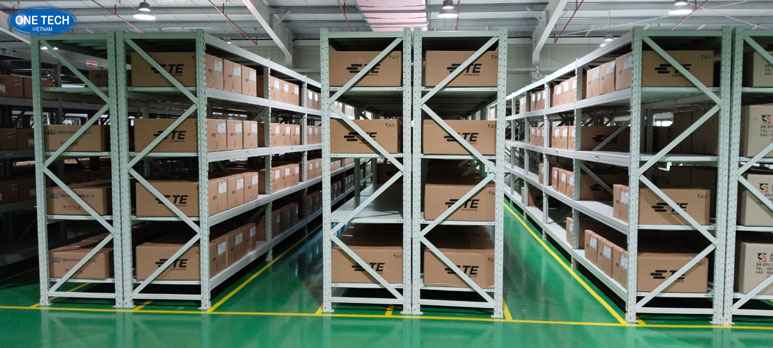 Kệ trung tải để thùng carton dùng trong kho hàng lưu trữ gọn gàng