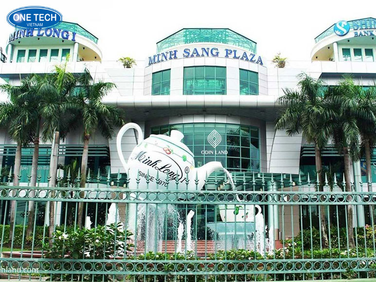 Toàn cảnh Minh Sáng Plaza - trung tâm thương mại gốm sứ độc đáo, điểm đến nổi bật tại Bình Dương