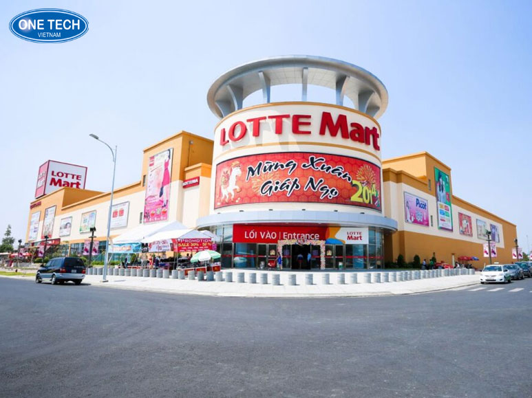 Toàn cảnh siêu thị Lotte Mart Bình Dương - một trong những siêu thị lớn nhất tại Bình Dương, tích hợp khu mua sắm, ăn uống và giải trí