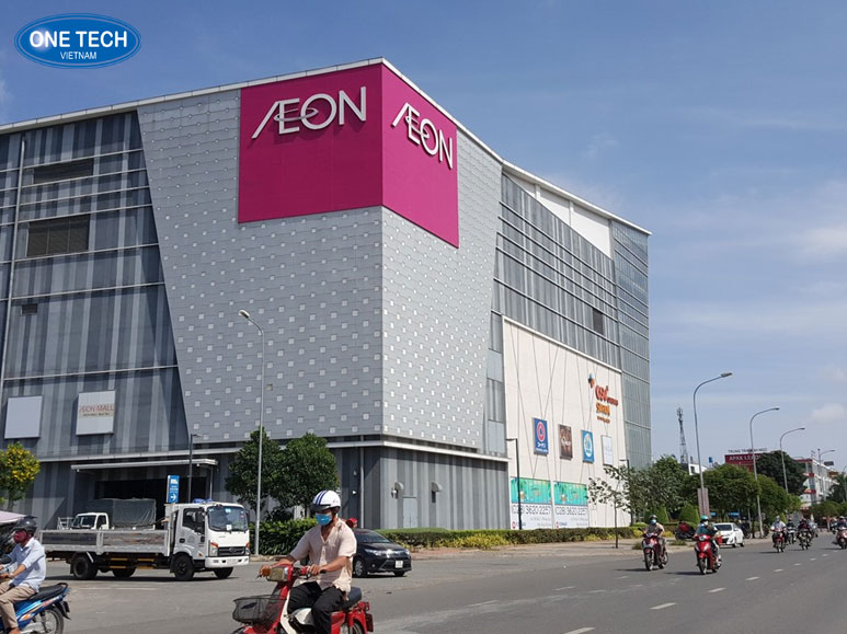 Bên ngoài trung tâm AEON Mall Tân Phú Celadon - siêu thị hiện đại phong cách Nhật Bản tại TP.HCM