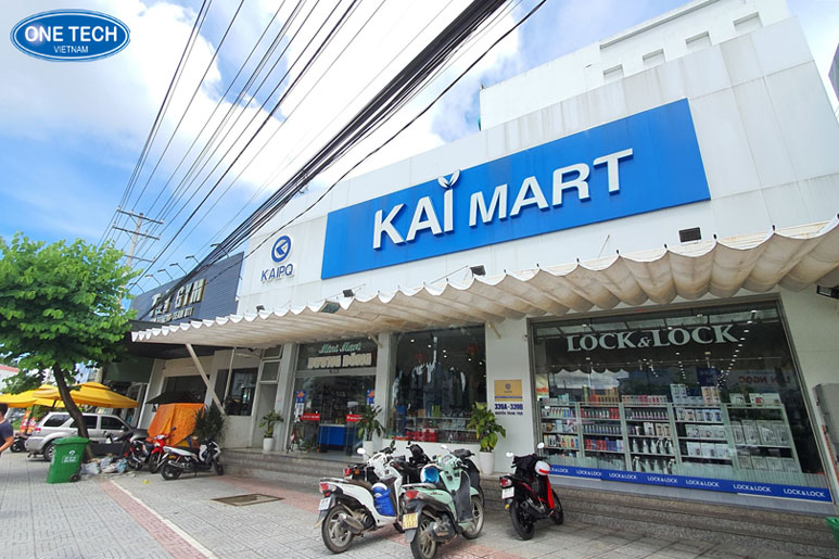 Siêu thị Kai Mart Phú Quốc trưng bày nhiều sản phẩm thiết yếu, không gian mua sắm hiện đại