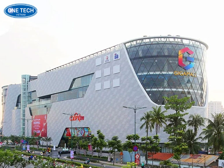 Toàn cảnh trung tâm thương mại Gigamall Thủ Đức với kiến trúc hiện đại, nhiều thương hiệu nổi tiếng và khu vui chơi giải trí