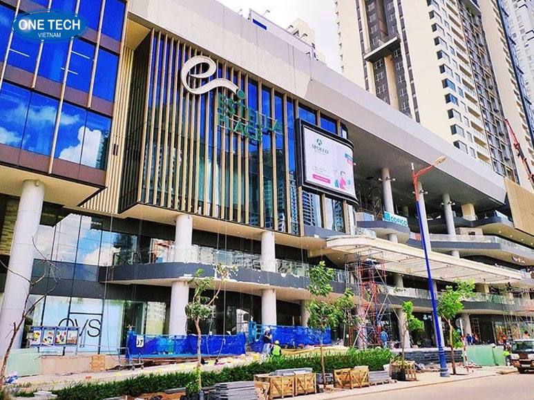 Bên trong Estella Place Thủ Đức – trung tâm thương mại hiện đại phong cách Singapore, đầy đủ ẩm thực, mua sắm và giải trí